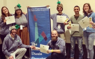 Faculty Team Wins at iGem 
